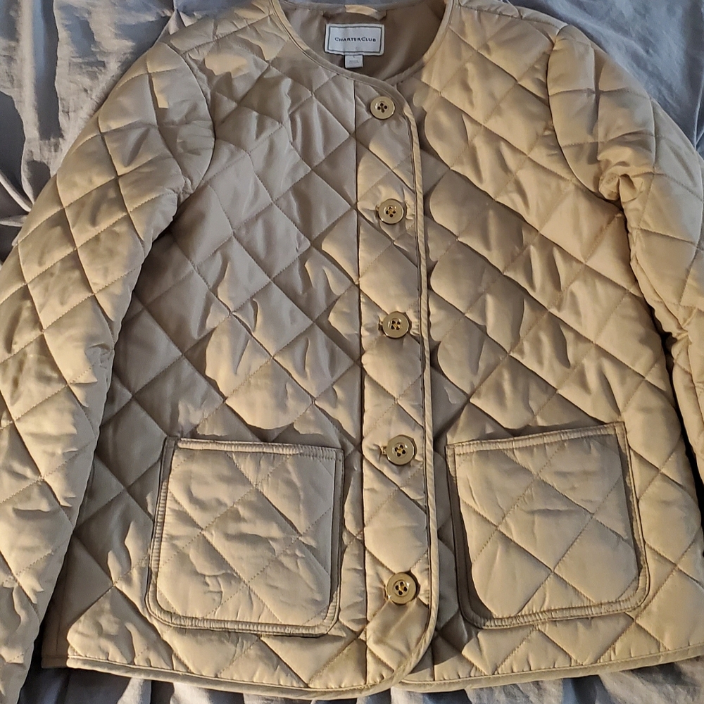 Charter Club Women’s Beige  Quilted Light Puffer Jacket